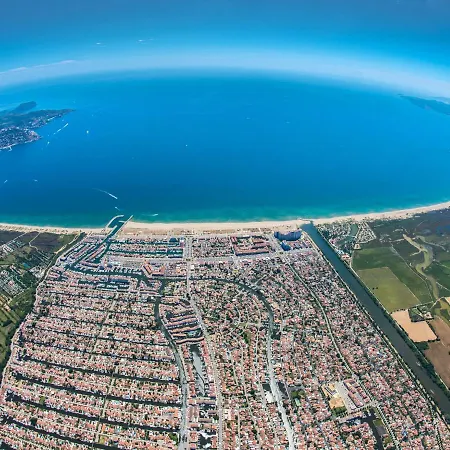 Requesens Canal Hébergement de vacances Empuriabrava