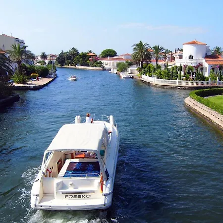 Requesens Canal
